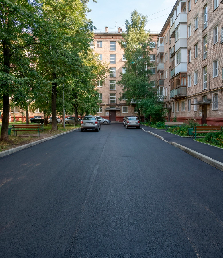 После ремонта: Двор многоквартирного дома